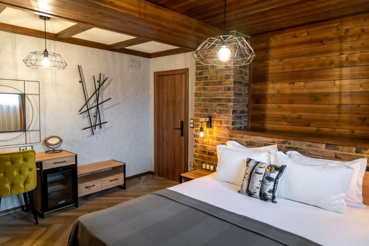 Hotel Hunters House Ezerets 外观 照片