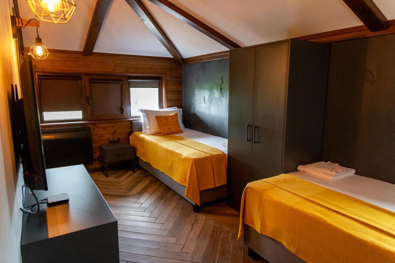 Hotel Hunters House Ezerets 外观 照片